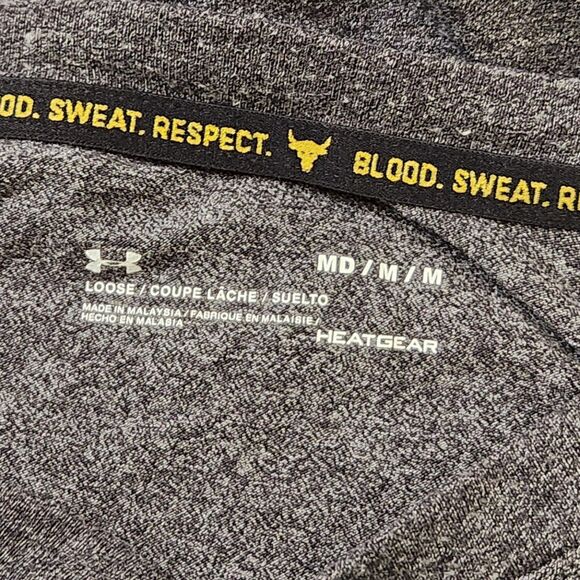 Under Armour Men’s Medium Shirt Lot – 4 Tops, HeatGear & ColdGear - Picture 12 of 13